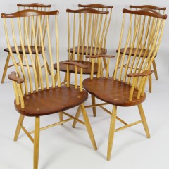 组6斯蒂芬·斯威夫特鲳鱼樱桃和橡木餐桌椅子,可追溯到2006年